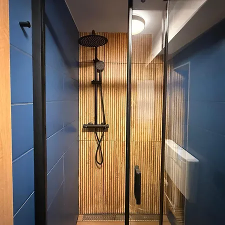 Vandi Space 2 In One * بودابست