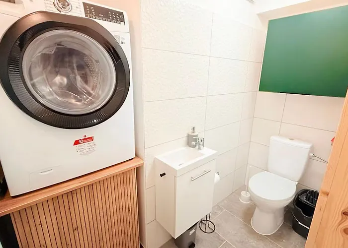 Vandi Space 2 In One * Budapest